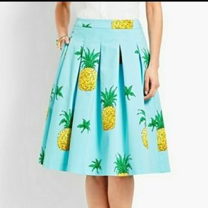 NWT Pineapple Print Pleated Full Skirt